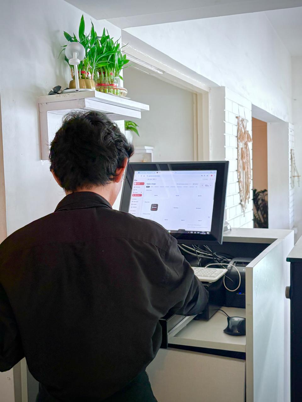Hotel staff managing live orders on the RISE Guest dashboard